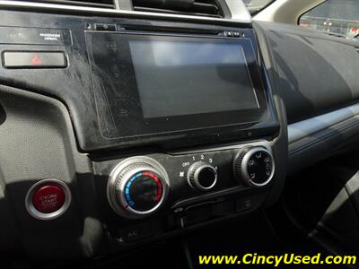2015 Honda Fit EX - Photo 19 - Cincinnati, OH 45255