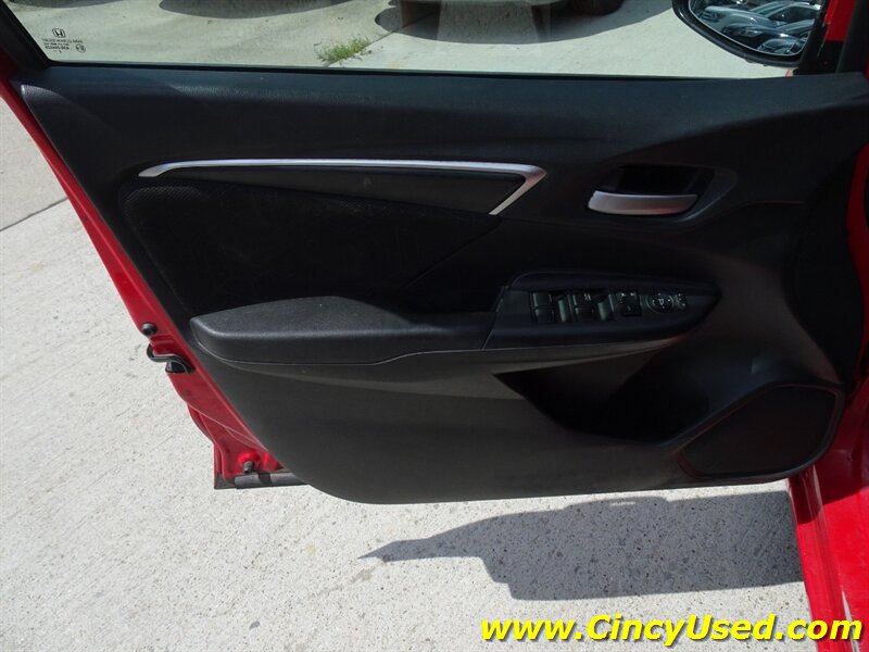 2015 Honda Fit EX - Photo 25 - Cincinnati, OH 45255
