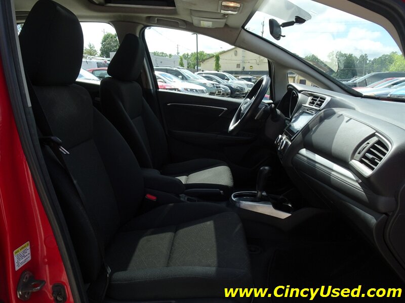 2015 Honda Fit EX - Photo 16 - Cincinnati, OH 45255
