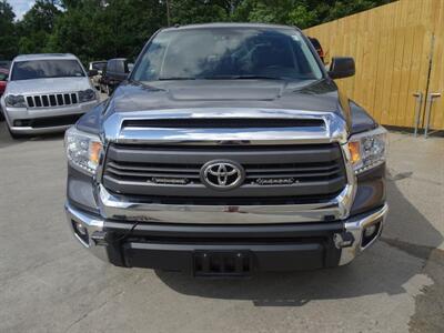 2014 Toyota Tundra SR5  5.7L V8 4X4 - Photo 2 - Cincinnati, OH 45255