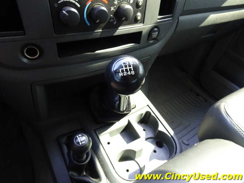 2007 Dodge Ram 2500 Laramie - Photo 18 - Cincinnati, OH 45255