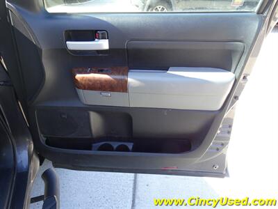 2013 Toyota Tundra Limited - Photo 33 - Cincinnati, OH 45255