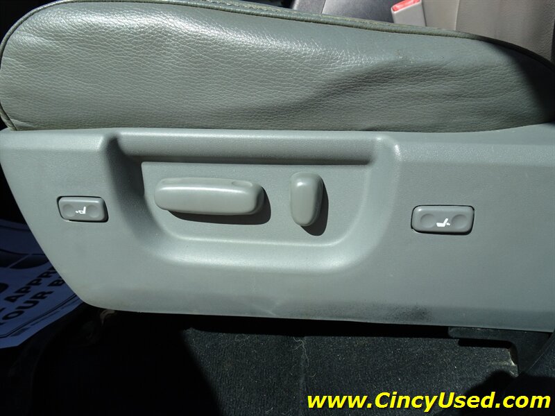 2013 Toyota Tundra Limited - Photo 28 - Cincinnati, OH 45255