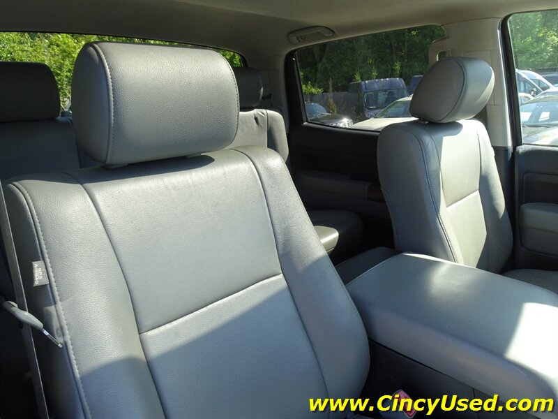 2013 Toyota Tundra Limited - Photo 17 - Cincinnati, OH 45255
