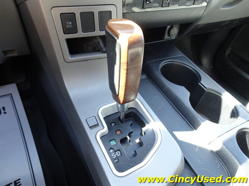 2013 Toyota Tundra Limited - Photo 18 - Cincinnati, OH 45255