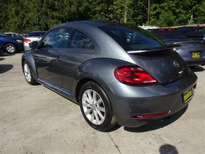 2018 Volkswagen Beetle-Classic S 2.0L Turbo I4  FWD - Photo 8 - Cincinnati, OH 45255