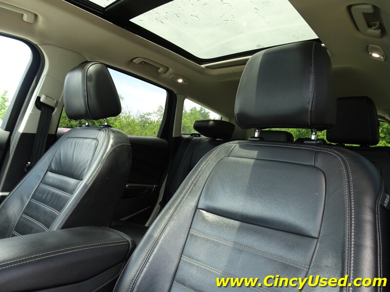 2017 Ford Escape Titanium - Photo 13 - Cincinnati, OH 45255