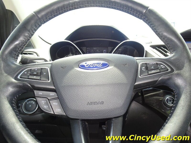 2017 Ford Escape Titanium - Photo 22 - Cincinnati, OH 45255