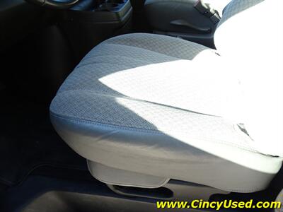 2019 Chevrolet Express LT 3500   - Photo 28 - Cincinnati, OH 45255
