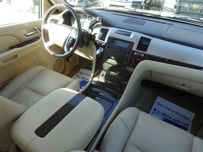 2007 Cadillac Escalade   - Photo 14 - Cincinnati, OH 45255