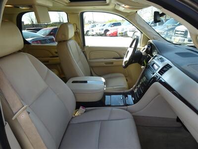 2007 Cadillac Escalade   - Photo 15 - Cincinnati, OH 45255