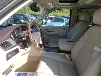 2007 Cadillac Escalade   - Photo 10 - Cincinnati, OH 45255