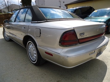 1997 OLDSMOBILE 88 ROYAL   - Photo 12 - Cincinnati, OH 45255