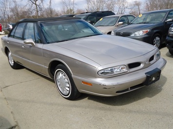 1997 OLDSMOBILE 88 ROYAL   - Photo 1 - Cincinnati, OH 45255