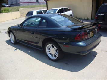 1998 Ford Mustang   - Photo 4 - Cincinnati, OH 45255