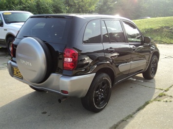 2005 Toyota Rav4   - Photo 6 - Cincinnati, OH 45255