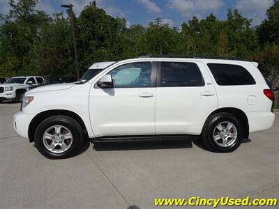 2014 Toyota Sequoia SR5   - Photo 7 - Cincinnati, OH 45255