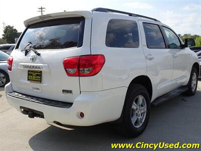 2014 Toyota Sequoia SR5   - Photo 4 - Cincinnati, OH 45255