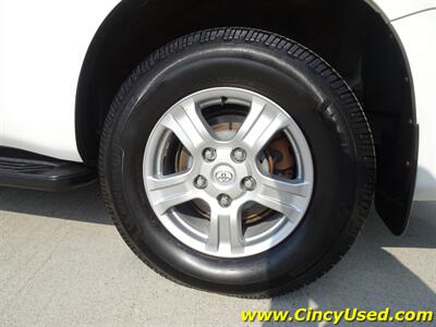 2014 Toyota Sequoia SR5   - Photo 39 - Cincinnati, OH 45255