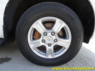 2014 Toyota Sequoia SR5   - Photo 40 - Cincinnati, OH 45255