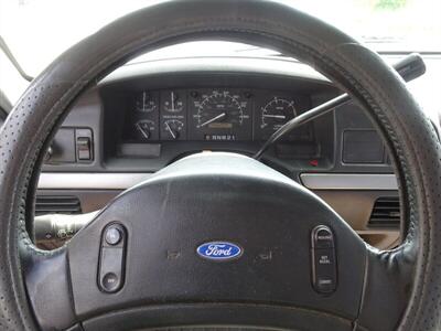 1995 Ford F-350 XLT   - Photo 18 - Cincinnati, OH 45255