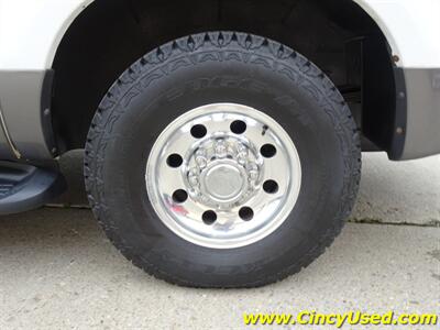 2004 Ford Excursion XLT   - Photo 29 - Cincinnati, OH 45255