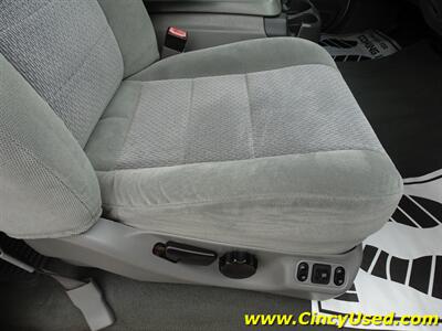 2004 Ford Excursion XLT   - Photo 19 - Cincinnati, OH 45255