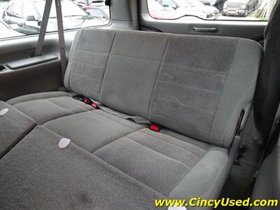 2004 Ford Excursion XLT   - Photo 14 - Cincinnati, OH 45255