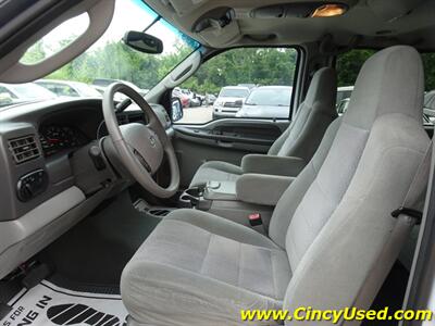 2004 Ford Excursion XLT   - Photo 17 - Cincinnati, OH 45255