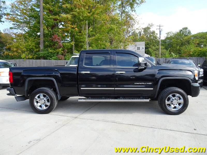2015 GMC Sierra 2500HD Denali - Photo 6 - Cincinnati, OH 45255