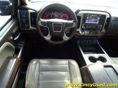 2015 GMC Sierra 2500HD Denali - Photo 19 - Cincinnati, OH 45255