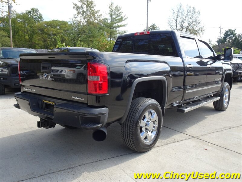 2015 GMC Sierra 2500HD Denali - Photo 7 - Cincinnati, OH 45255