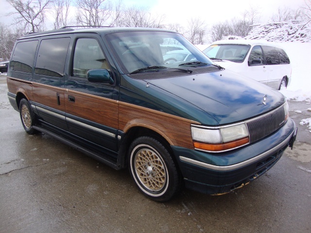 1994 Chrysler Town \u0026 Country for sale 