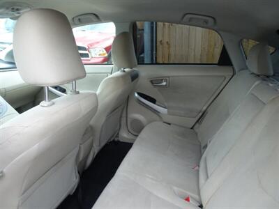 2013 Toyota Prius  Hybrid FWD - Photo 35 - Cincinnati, OH 45255