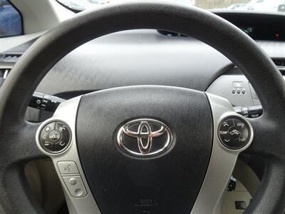 2013 Toyota Prius  Hybrid FWD - Photo 43 - Cincinnati, OH 45255