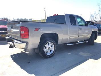 2007 Chevrolet Silverado 1500 Work Truck   - Photo 13 - Cincinnati, OH 45255
