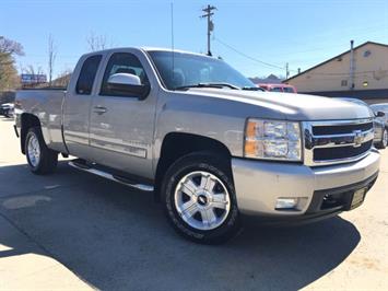 2007 Chevrolet Silverado 1500 Work Truck   - Photo 10 - Cincinnati, OH 45255