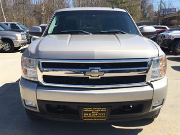 2007 Chevrolet Silverado 1500 Work Truck   - Photo 2 - Cincinnati, OH 45255