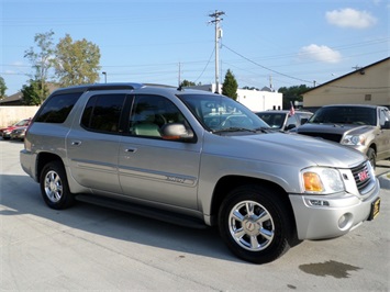 2004 GMC Envoy XUV SLT   - Photo 1 - Cincinnati, OH 45255