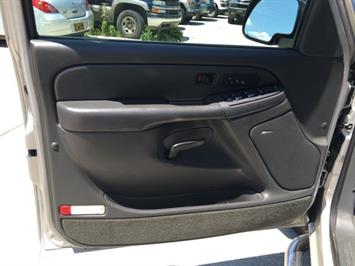 2005 Chevrolet Silverado 1500 Z71   - Photo 22 - Cincinnati, OH 45255