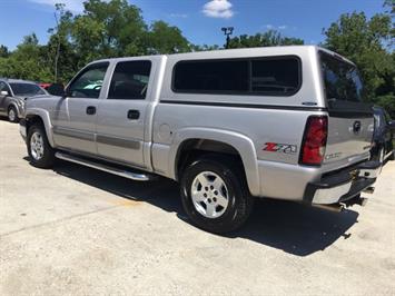 2005 Chevrolet Silverado 1500 Z71   - Photo 4 - Cincinnati, OH 45255