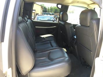 2005 Chevrolet Silverado 1500 Z71   - Photo 9 - Cincinnati, OH 45255