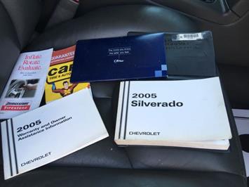 2005 Chevrolet Silverado 1500 Z71   - Photo 21 - Cincinnati, OH 45255