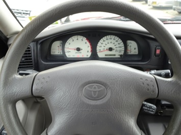 2002 Toyota Tacoma   - Photo 17 - Cincinnati, OH 45255