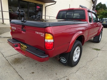 2002 Toyota Tacoma   - Photo 6 - Cincinnati, OH 45255