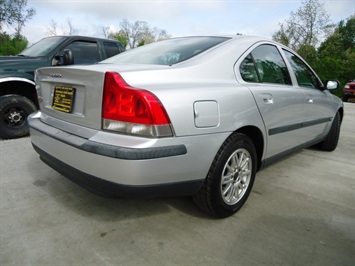 2004 Volvo S60   - Photo 13 - Cincinnati, OH 45255