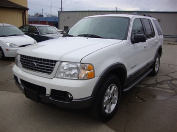 2004 Ford Explorer XLT   - Photo 3 - Cincinnati, OH 45255