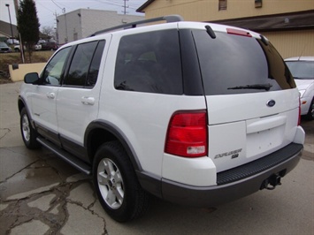 2004 Ford Explorer XLT   - Photo 4 - Cincinnati, OH 45255