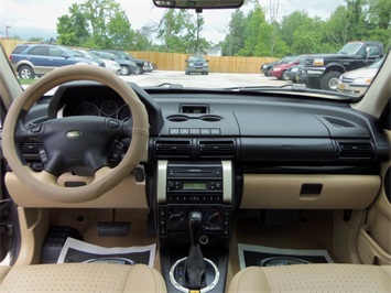 2005 Land Rover Freelander SE   - Photo 7 - Cincinnati, OH 45255