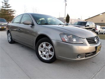 2005 Nissan Altima 2.5   - Photo 10 - Cincinnati, OH 45255